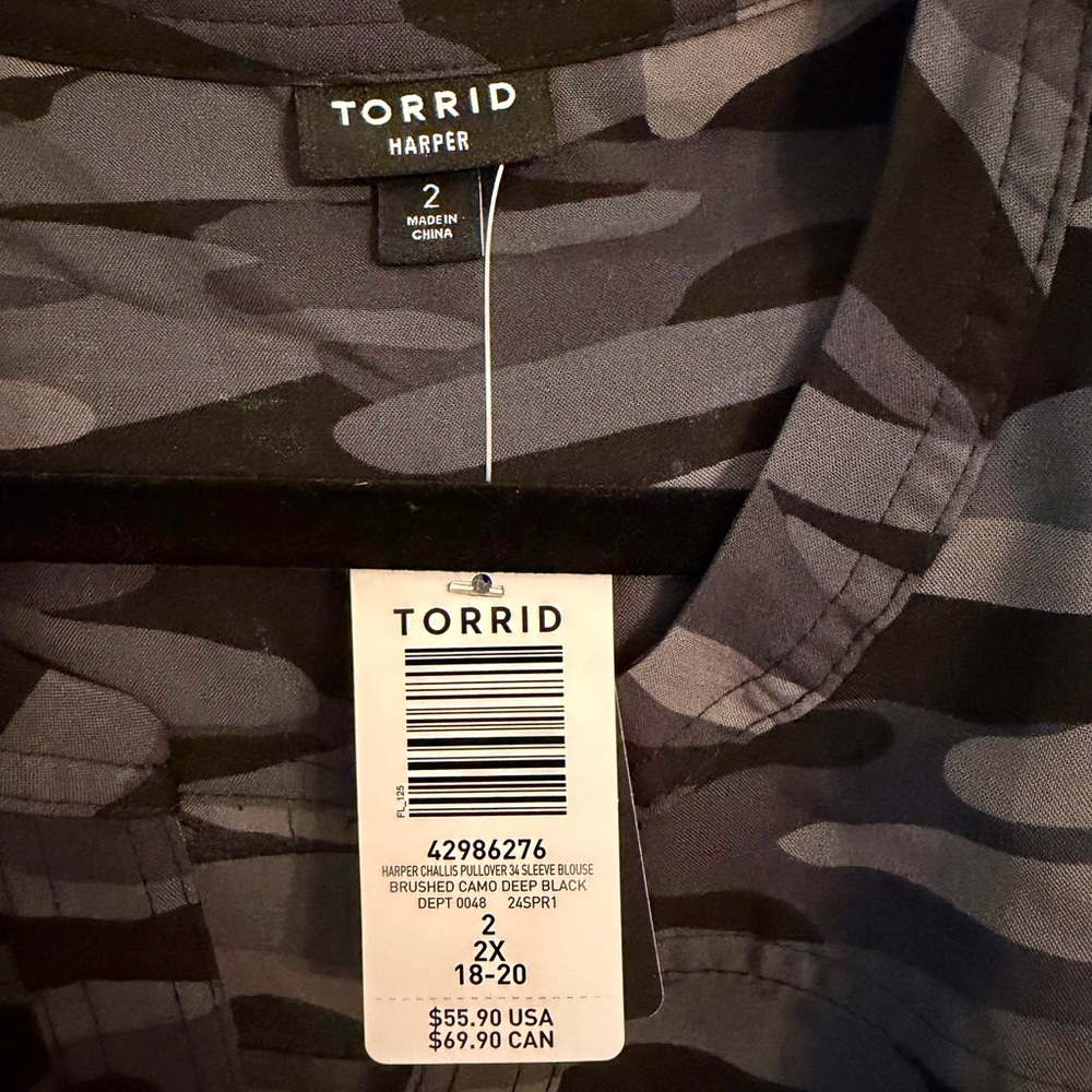 torrid Black & Gray Brushed Camo Blouse - Picture 2 of 5